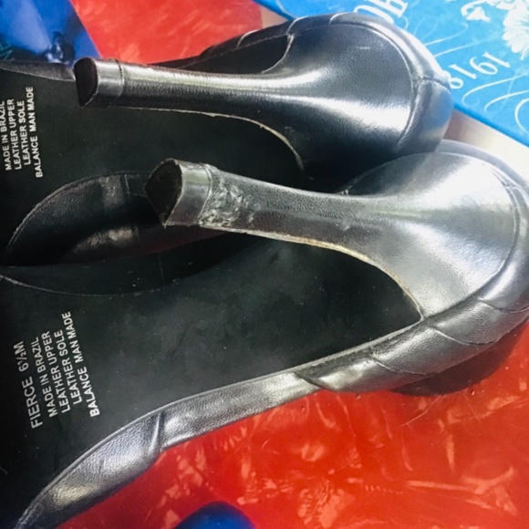 GUESS black leather stiletto pumps 4” heel pointy toe 6.5 - Picture 2 of 7